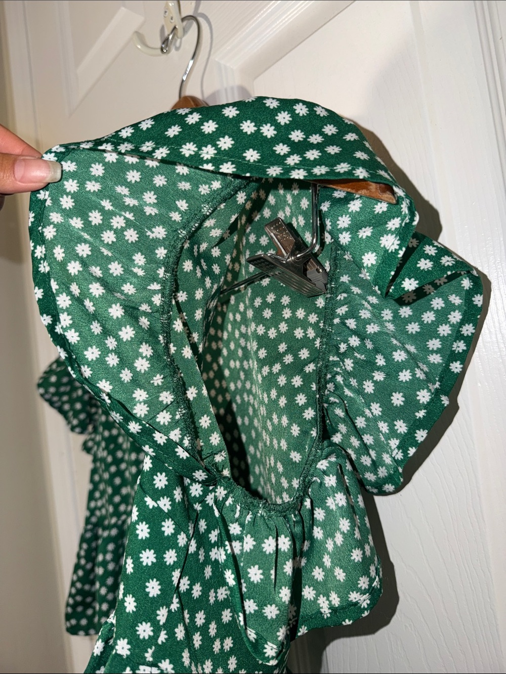 Green Ruffle Top - Picture 4 of 4